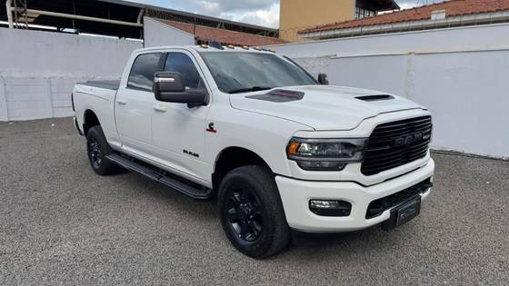 RAM 2500 6.7 I6 TURBO DIESEL LARAMIE CD 4X4 AUTOMÁTICO